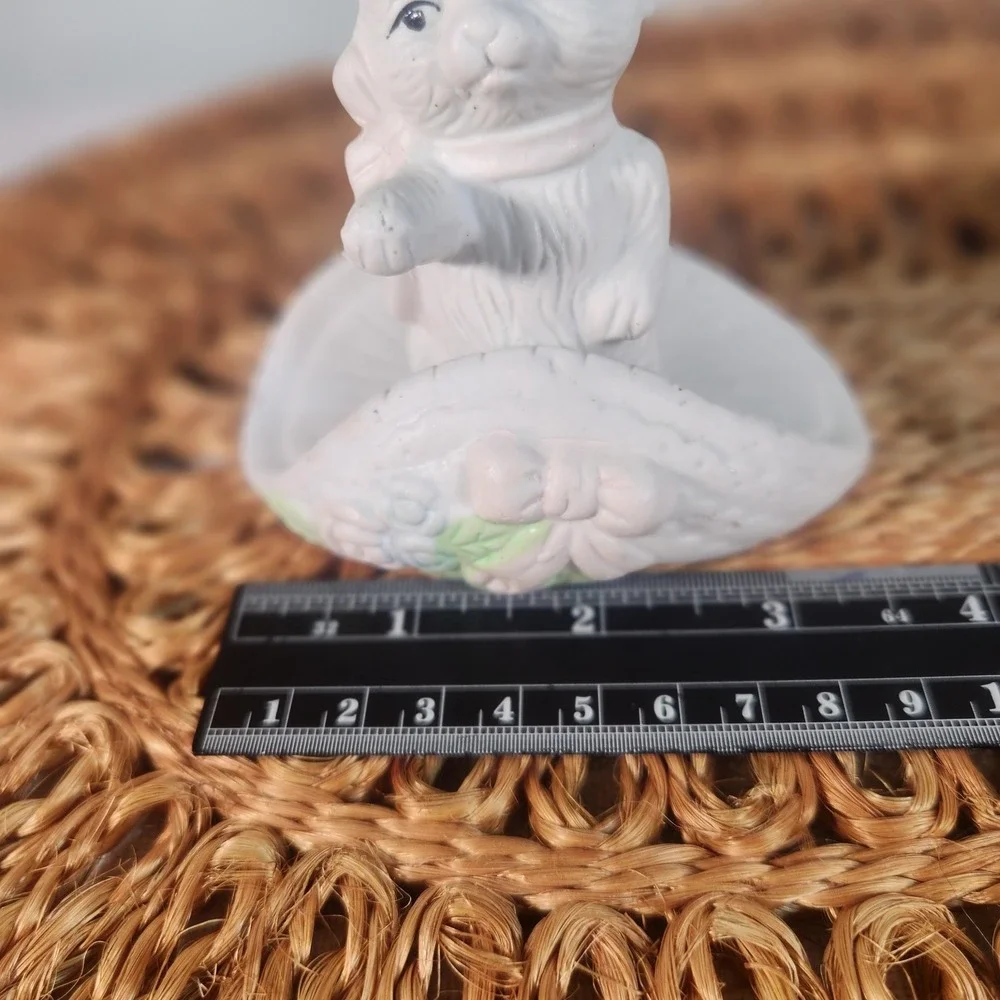 Vintage Porcelain Ceramic White Kitten in Basket Figurine 3.5